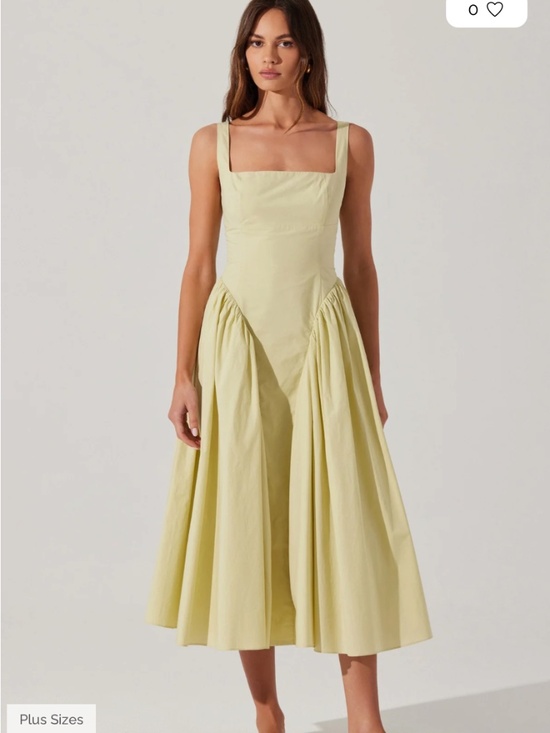 ASTR the Label 'Vinya' Poplin Drop Waist Dress in Pistachio - Picture 2 of 6